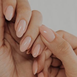 Uñas Esculpidas de Gel